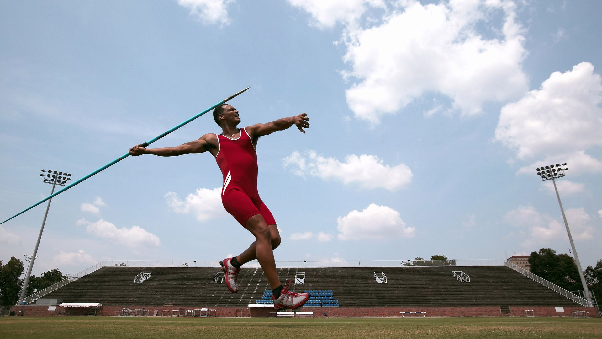 主办方公布下届赛事日程与场馆升级计划,赛事地点